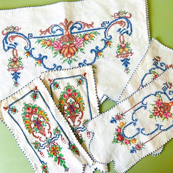 VTG 7PC Cottagecore Embroidered Textiles